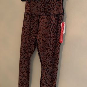 Good American size XL (4) Cheetah leggings